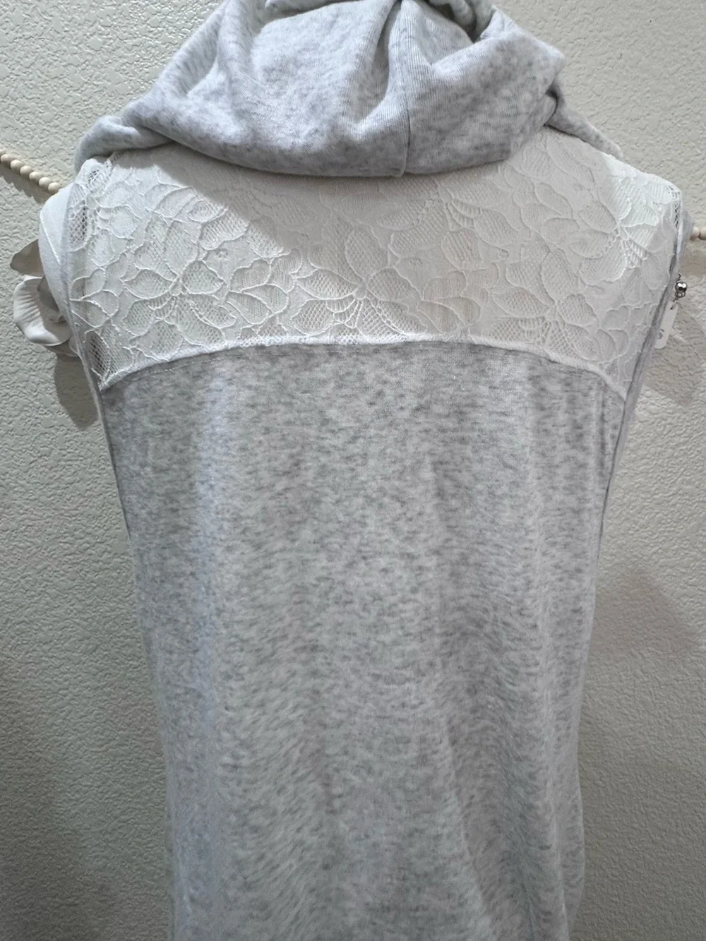 Women's fleur't with ie 3 piece set, Light Gray Hooded Pajama Set with Neon